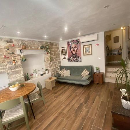 Apartman Oleandar Kaštela Exteriér fotografie