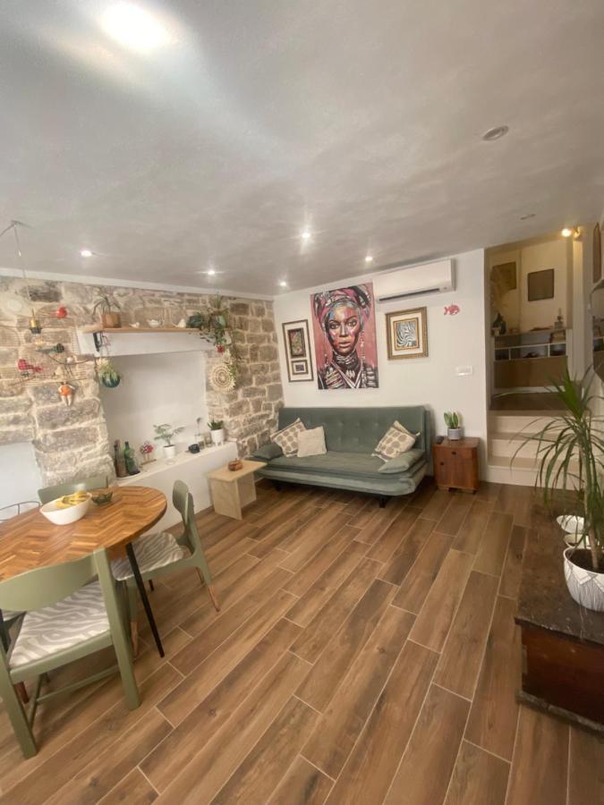 Apartman Oleandar Kaštela Exteriér fotografie
