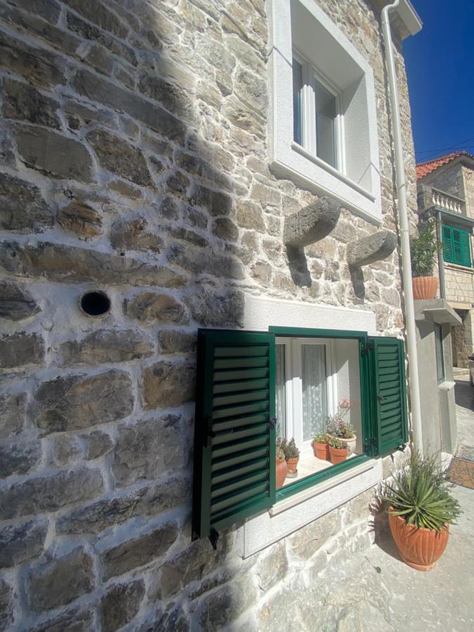 Apartman Oleandar Kaštela Exteriér fotografie