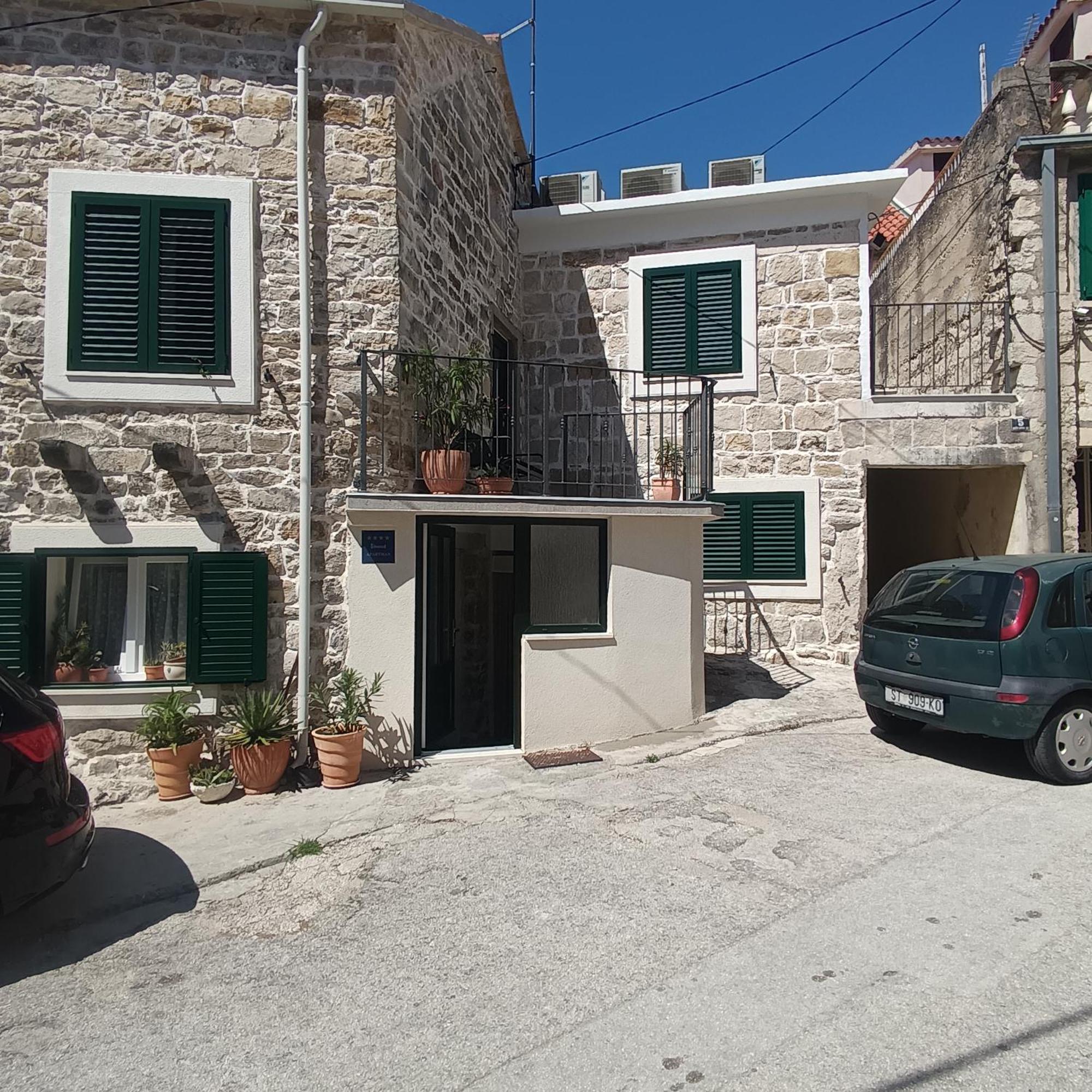 Apartman Oleandar Kaštela Exteriér fotografie